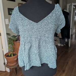 Hollister Floral Smocked Babydoll Y2K Peasant Blouse Green/White XL